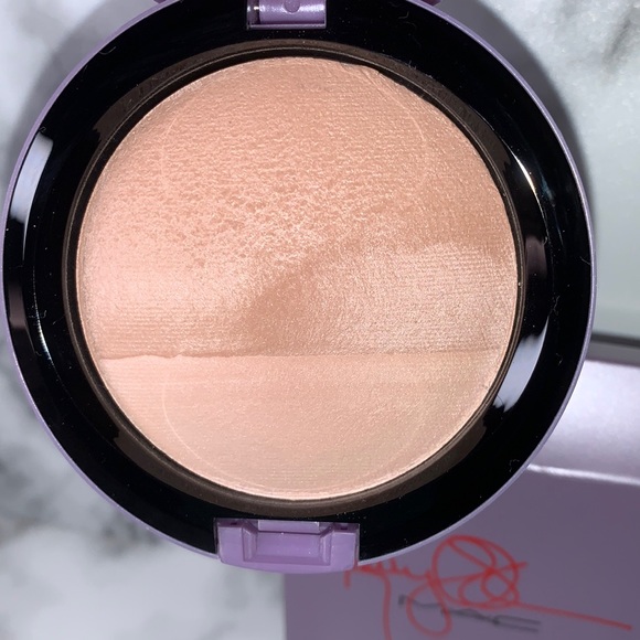 JOLLY GOOD MAC Kelly Osbourne Extra Dimension SkinFinish - Picture 5 of 15